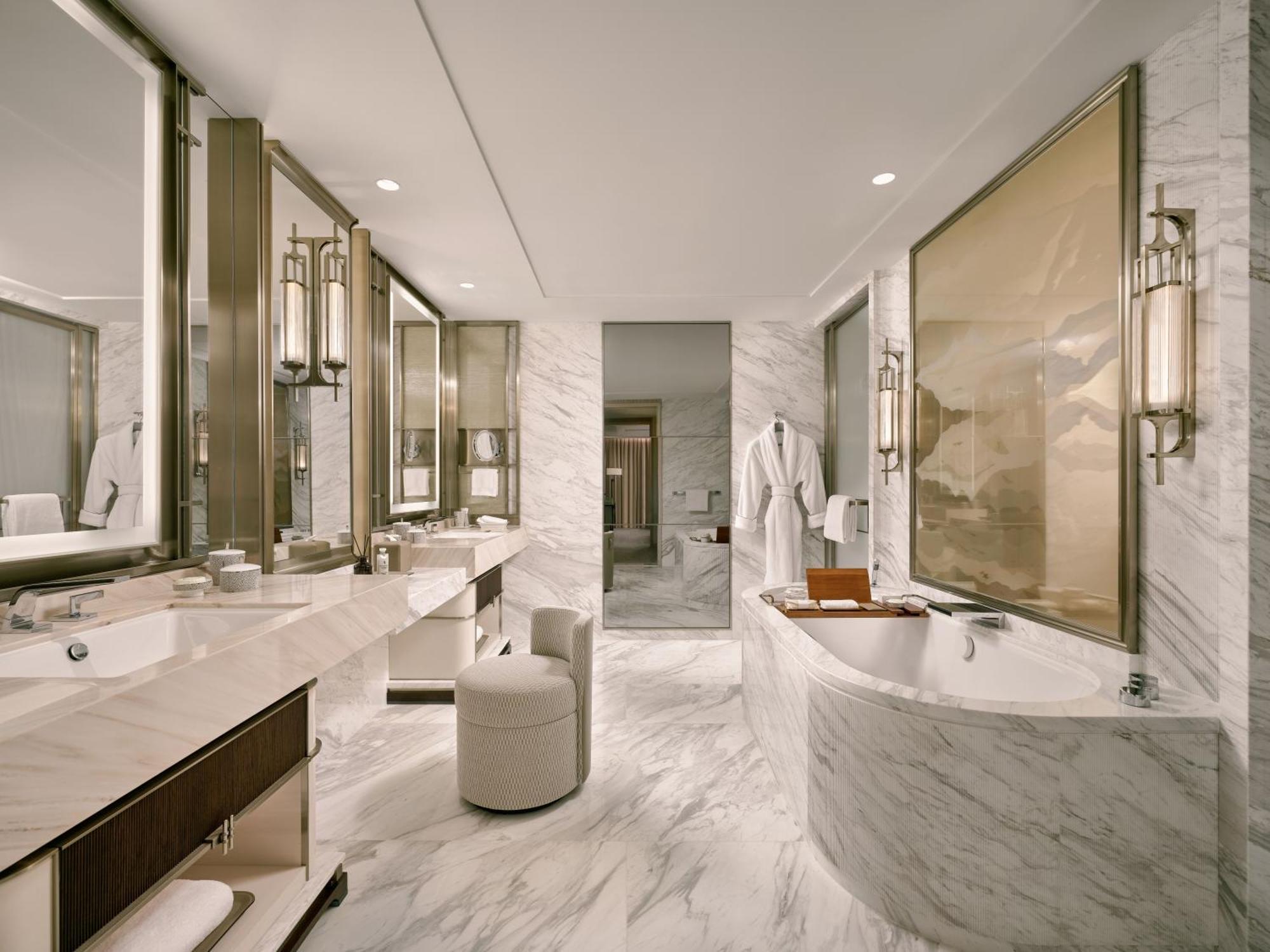 Paiza Premier Suite King Sea View